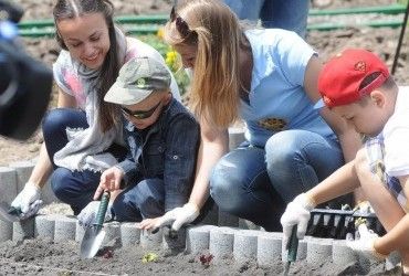 Копання в землі продовжує життя, — дослідження