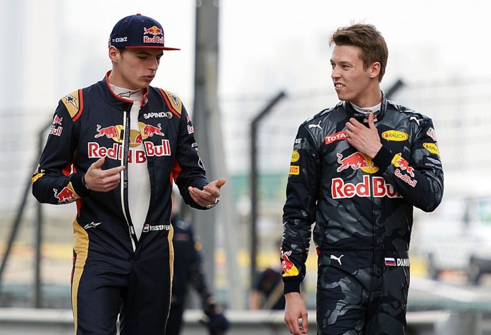 Квят (праворуч) повернеться в Toro Rosso / autosport.com Квят (праворуч) повернеться в Toro Rosso / autosport.com