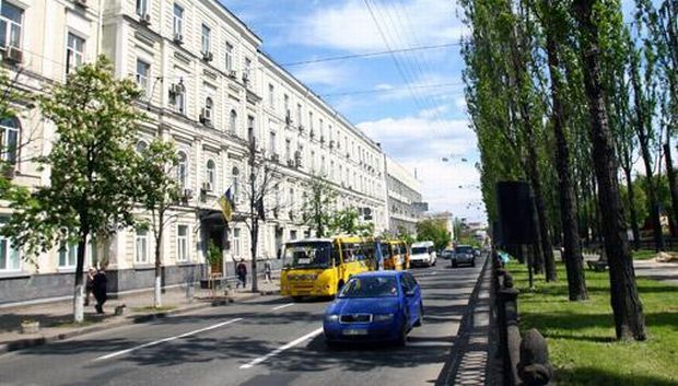 В воскресенье будут проводить ремонт покрытия / eveningkiev.com В воскресенье будут проводить ремонт покрытия / eveningkiev.com