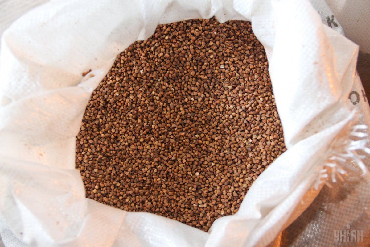 Гречка в супермаркетах України здорожчала за місяць на 50%, - моніторинг УНІАН