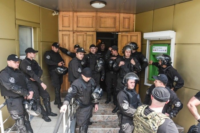 Активисты Активисты