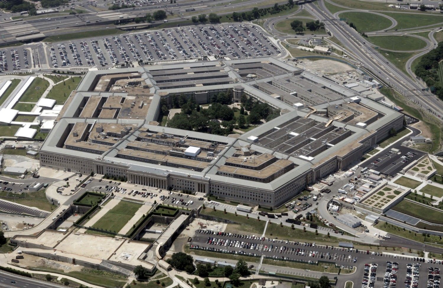 Здание Пентагона, иллюстрация / REUTERS 