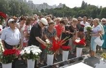 В поминальные дни возле киевских кладбищ ограничат движение транспорта