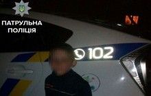 У Тернополі нетверезі родичі вигнали з дому серед ночі 8-річного хлопчика