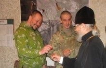 Капелани УПЦ проїхали 6 тис км і доставили Благодатний Вогонь у 30 військових частин і підрозділів ЗСУ (фото)