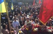 У Харкові у ході зіткнень біля Меморіалу Слави поліцейському розбили ніс