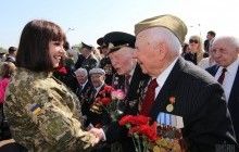 Як у містах України проходять заходи до 71-ї річниці Перемоги над нацизмом (фоторепортаж)