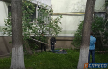 В Киеве журналист одного из телеканалов выбросился из окна (фото)