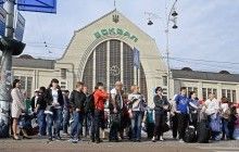 В Киеве после ночной эвакуации вокзала полиция ищет "минера"