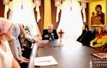 Предстоятель УПЦ зустрівся з матерями українських військовополонених