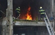 ГСЧС и Красный Крест совместно отработали реагирование на теракт в торговом комплексе (фоторепортаж)