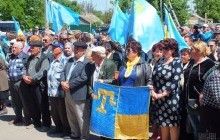 В Геническе прошел митинг памяти жертв депортации крымскотатарского народа (фото)
