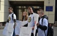 Активісти Митного контролю провели пікетування будівлі ДФС з вимогою проведення реформ