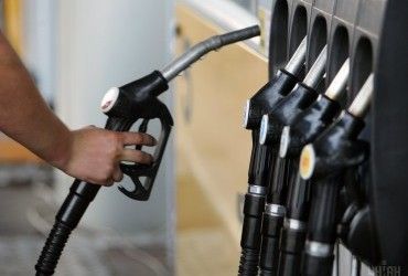 Що буде з цінами на пальне після зміни курсу долара: у Кабміні дали відповідь