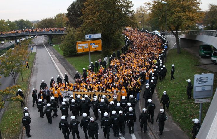 На украинцев напали ультрас из Дрездена / ultras-dynamo.de На украинцев напали ультрас из Дрездена / ultras-dynamo.de