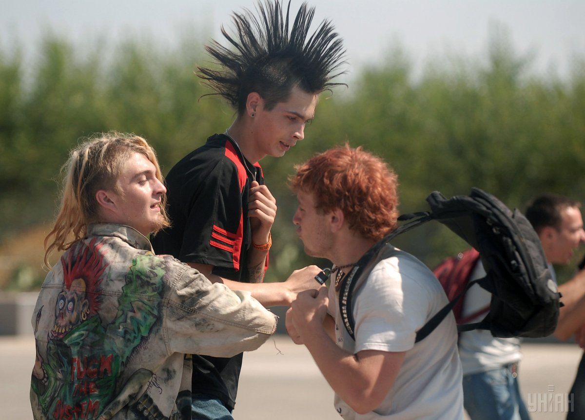 У підлітковому віці завершується формування особистості людини, важливо не нашкодити цьому процесу / фото УНІАН У підлітковому віці завершується формування особистості людини, важливо не нашкодити цьому процесу / фото УНІАН