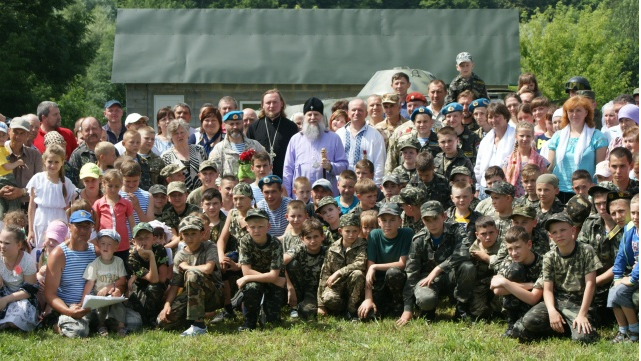Детский православный спортивно-десантный лагерь