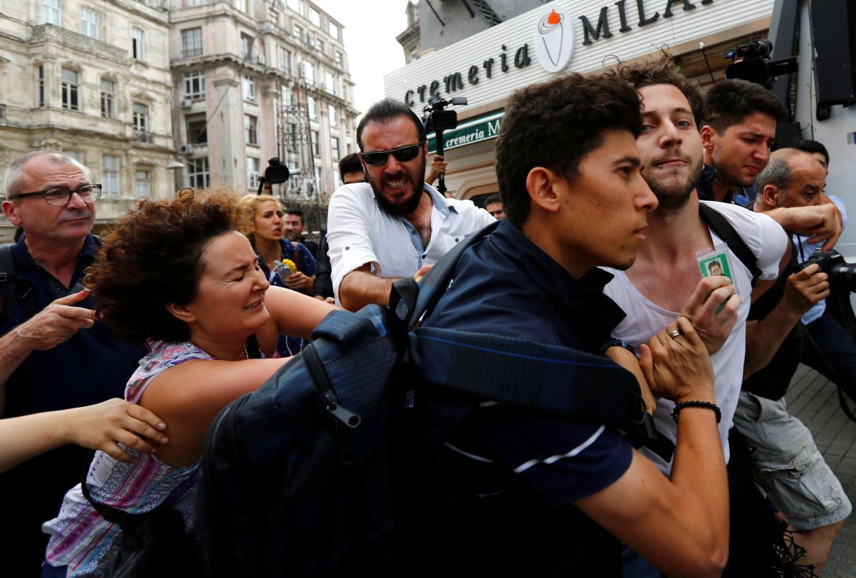 REUTERS REUTERS
