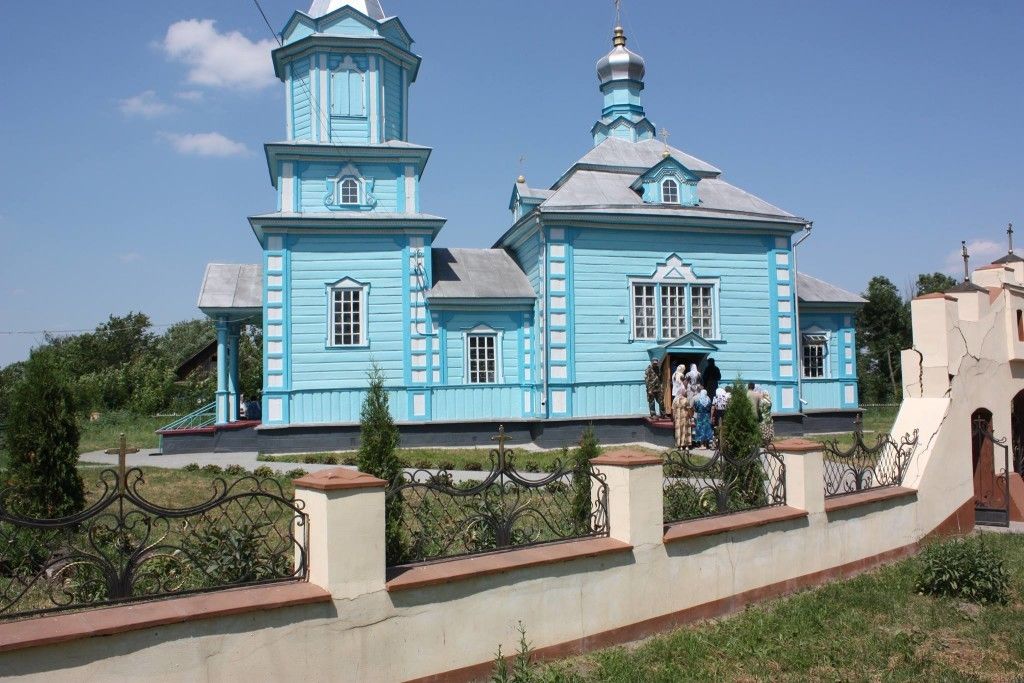 Храм у с. Дуліби Гощанського району Храм у с. Дуліби Гощанського району