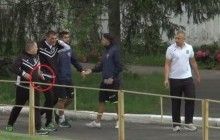 Бійка на футболі в Полтаві: директор клубу хотів заспокоїти фанатів пістолетом (відео)