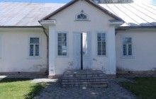 На Рівненщині з музею викрали книгу "Як гартувалась сталь" монгольською мовою