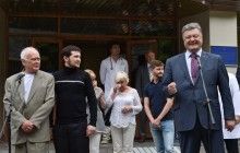 Возвращение в Украину: Порошенко встретился с Солошенко и Афанасьевым (фоторепортаж)