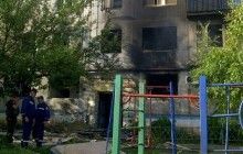 Через обстріл 5-поверхівки у Красногорівці зруйновано 5 квартир, поранено жінку (фото)