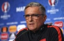 Тренер збірної Польщі Навалка: "Україна не має шансів на плей-офф, але зіграє за честь своєї країни"