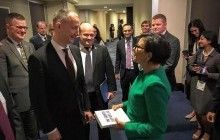 Ложкин со своим коллегой из США обсудил проведение реформ в Украине
