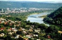 На Тернопільщині врятували водія, заблокованого в перекинутому екскаваторі