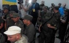 Справа про вбивство в зоні АТО офіцера СБУ: у Маріуполі в суді сталися сутички (фото, відео)