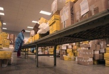 Укрпочта снижает стоимость доставки в США: сколько будет стоить посылка