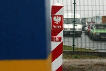 На польской границе собралась очередь из 500 грузовиков: что происходит