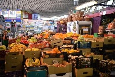После овощей в Украине упали цены и на некоторые фрукты: что подешевело