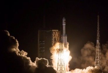 Китай запустил в космос семь новых спутников