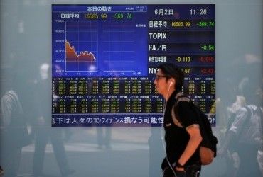 Потеряны триллионы долларов: что происходит на фондовых рынках после адского шторма