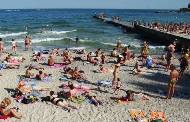 В Одесі на п'яти пляжах вода не відповідає санітарним нормам - МОЗ