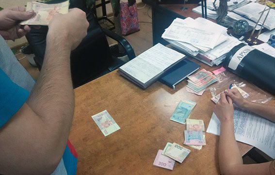 Екс-керівникам управління загрожує до 10 років позбавлення волі / Фото hk.npu.gov.ua Екс-керівникам управління загрожує до 10 років позбавлення волі / Фото hk.npu.gov.ua