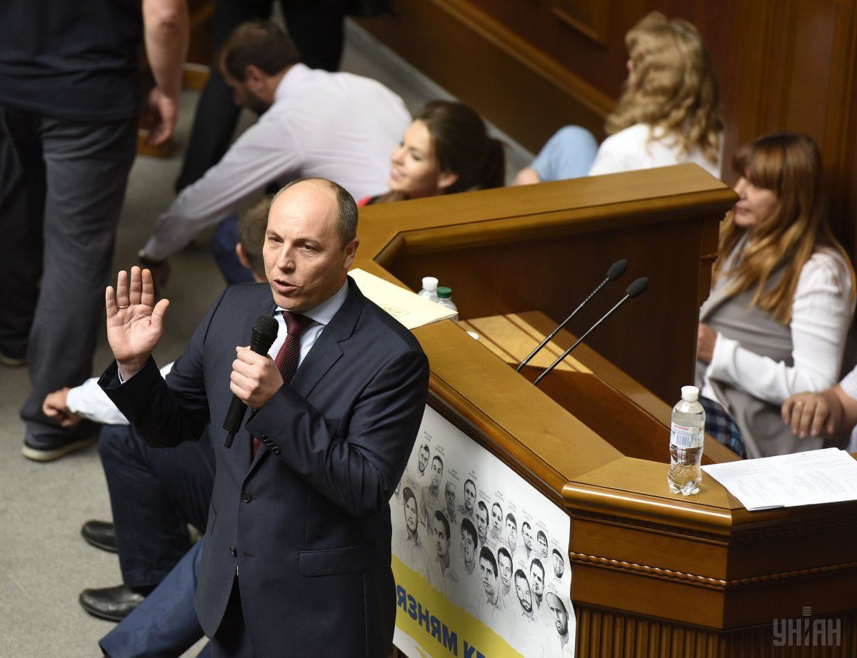 Парубій назвав "реальністю" ситуацію, коли через низьку відвідуваність засідань доводиться коригувати порядок денний / Фото УНІАН Парубій назвав "реальністю" ситуацію, коли через низьку відвідуваність засідань доводиться коригувати порядок денний / Фото УНІАН