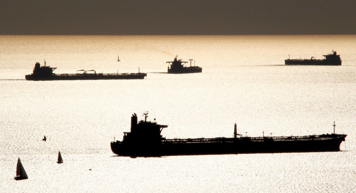 Команда танкера дважды пыталась скрыть его реальное местоположение \ фото REUTERS