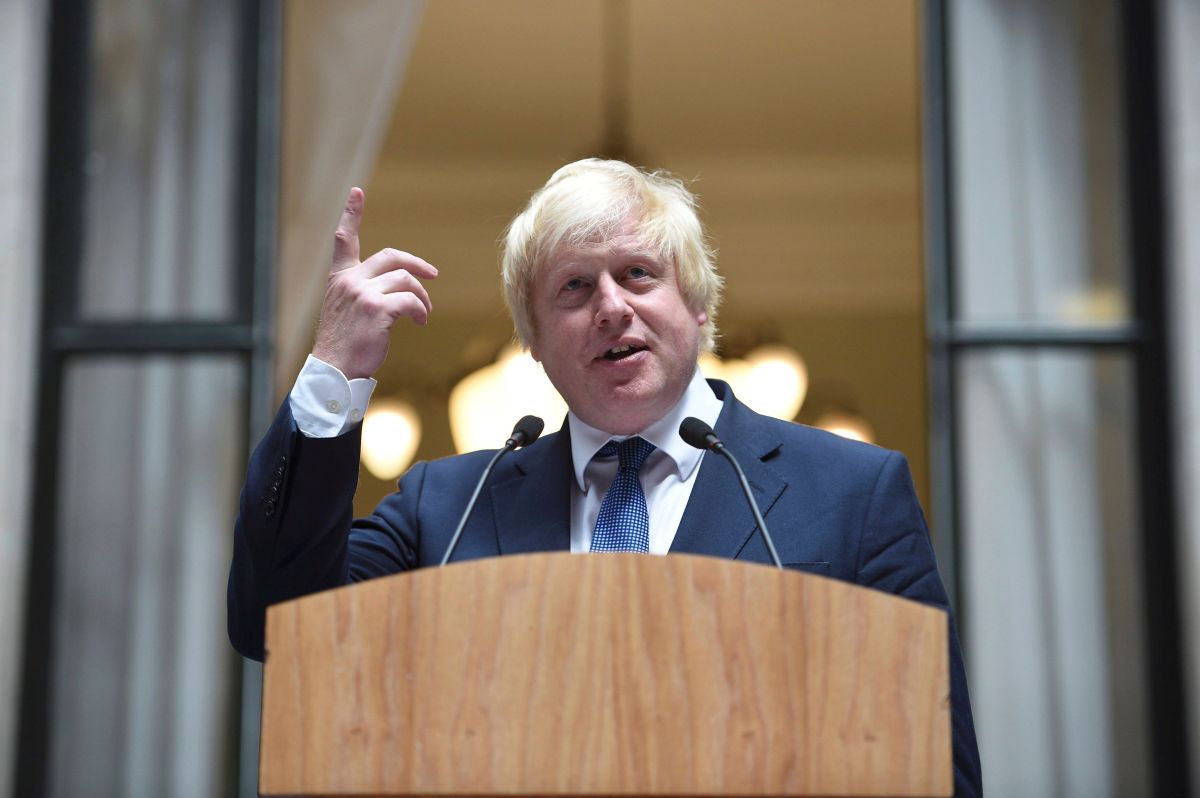 boris johnson hermes tie