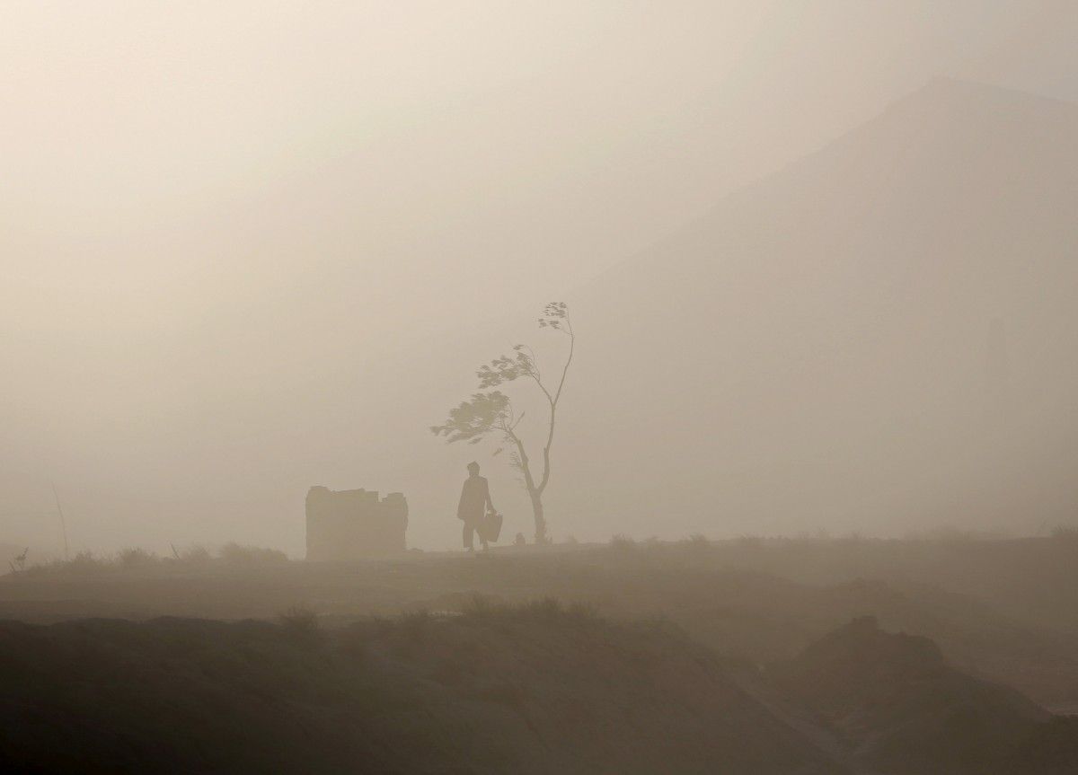Ожидаются пыльные бури и "кровавый" дождь / фото REUTERS