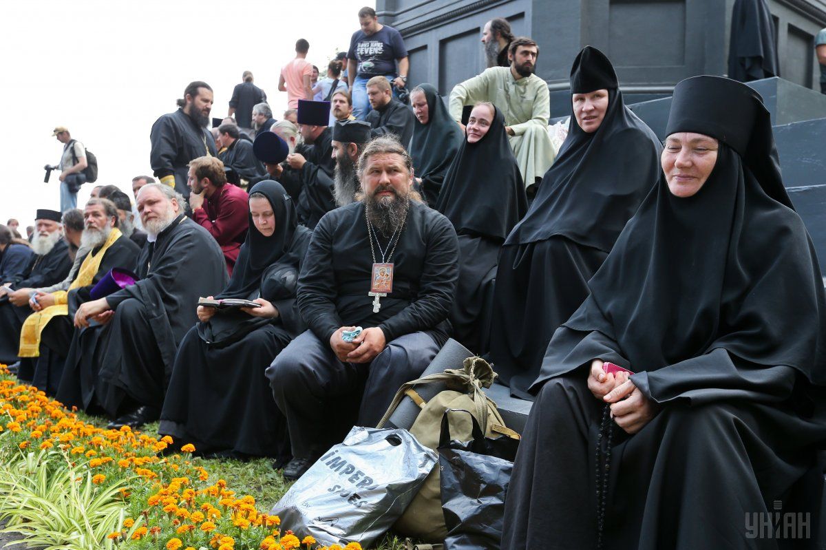 Как это было: молебен на Владимирской горке и Крестный ход в Киево-Печерскую лавру (фото, видео)
