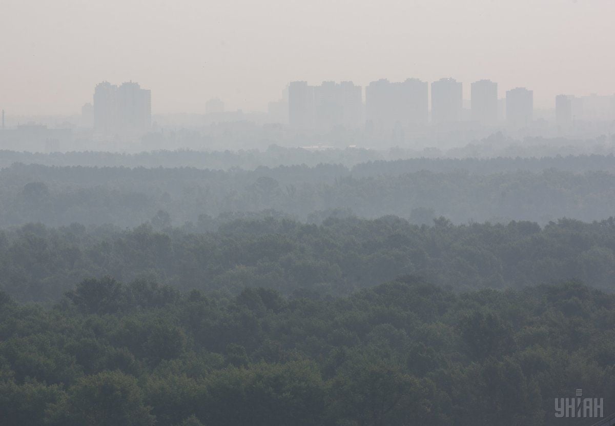 Smog and dust in Kyiv / photo UNIAN