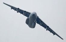 Перший китайський військово-транспортний літак Y-20 поступив на озброєння армії