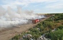 В Николаеве в третий раз горела свалка, коммунальщики говорят о поджоге, связывая со Львовом (фото, видео)
