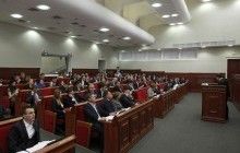 Киевсовет призывает Порошенко и ВР не допустить выборов на оккупированном Донбассе и признать наличие войны