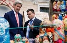 Посольство США показало відео, як Керрі прогулявся Андріївським узвозом (фото)