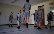 В Южной Корее солдат обучают балету (фоторепортаж)