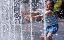 На Русановке вечером запустят еще 4 светомузыкальных фонтана